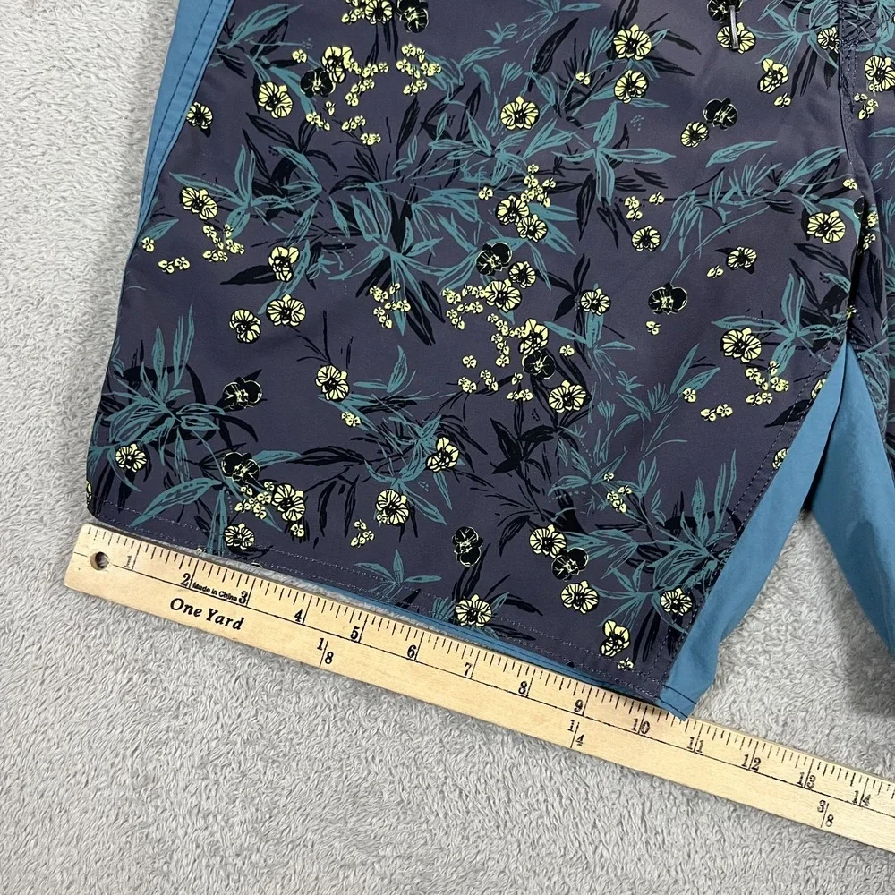 Roark Board Shorts Mens 34 Blue Floral Print Swim Pocket Beach Surfing Strech